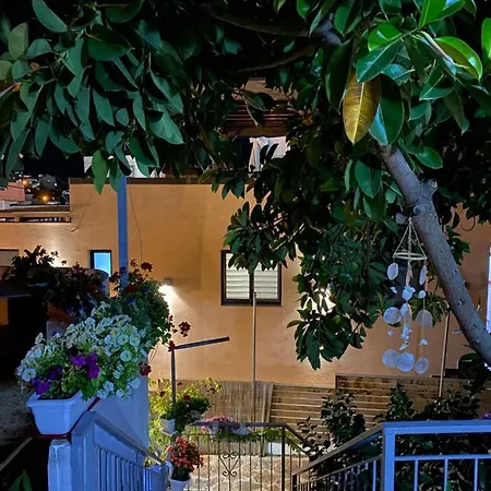 ゲストハウス Albi's 3*