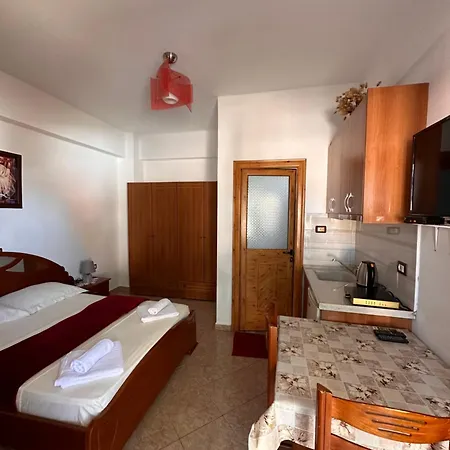 ゲストハウス Albi's 3*