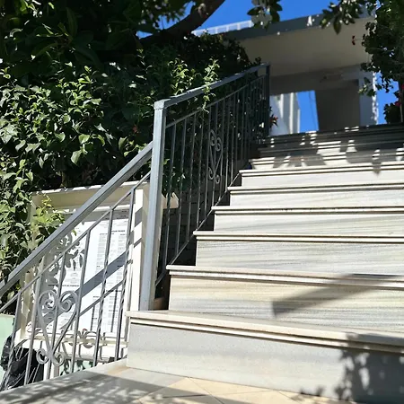 ゲストハウス Albi's