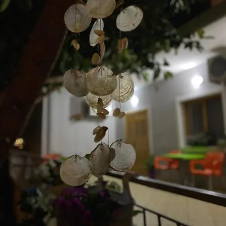 Albi's 4* Εξαμίλιο