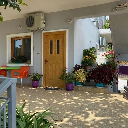 Albi's Guest house Ksamil