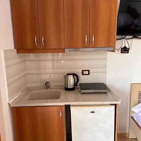 Albi's Guest house Ksamil